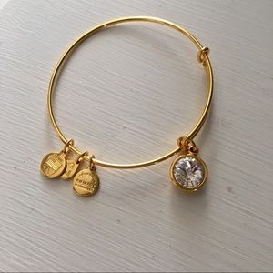Gold Bracelet with diamond